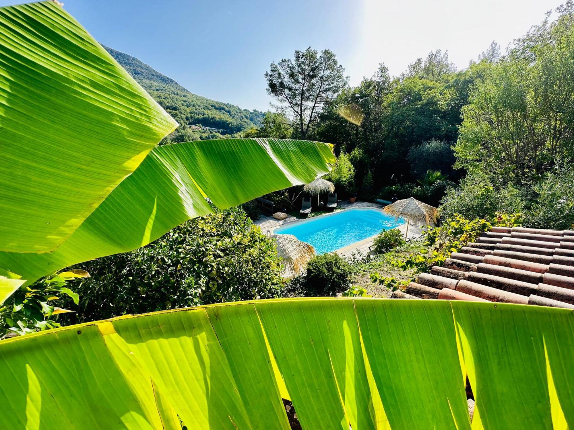 Апартаменты Domaine Les Deux Roches Le Bar-sur-Loup Экстерьер фото